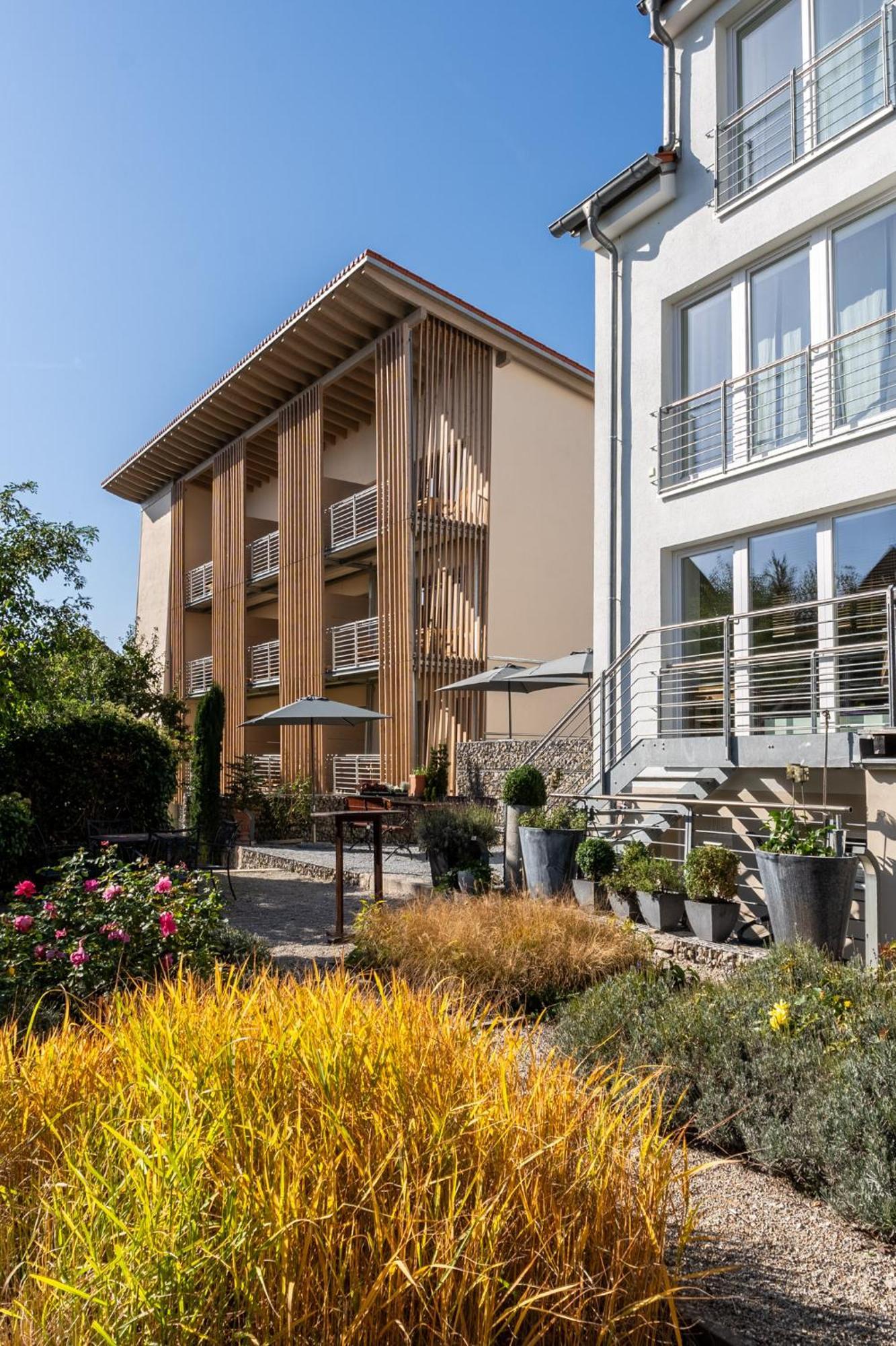 Aparthotel Parsberg Greendesign Exterior photo